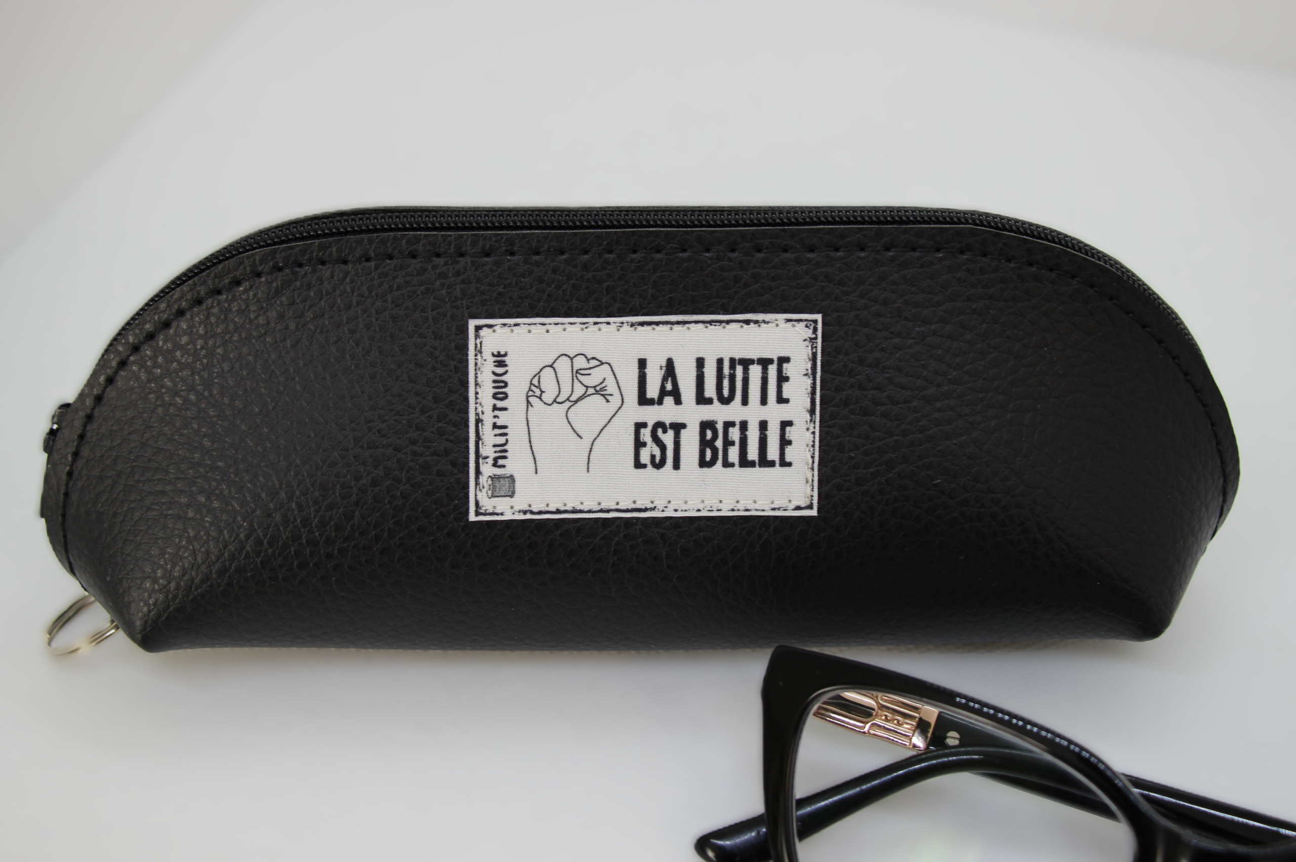 Etui à lunettes