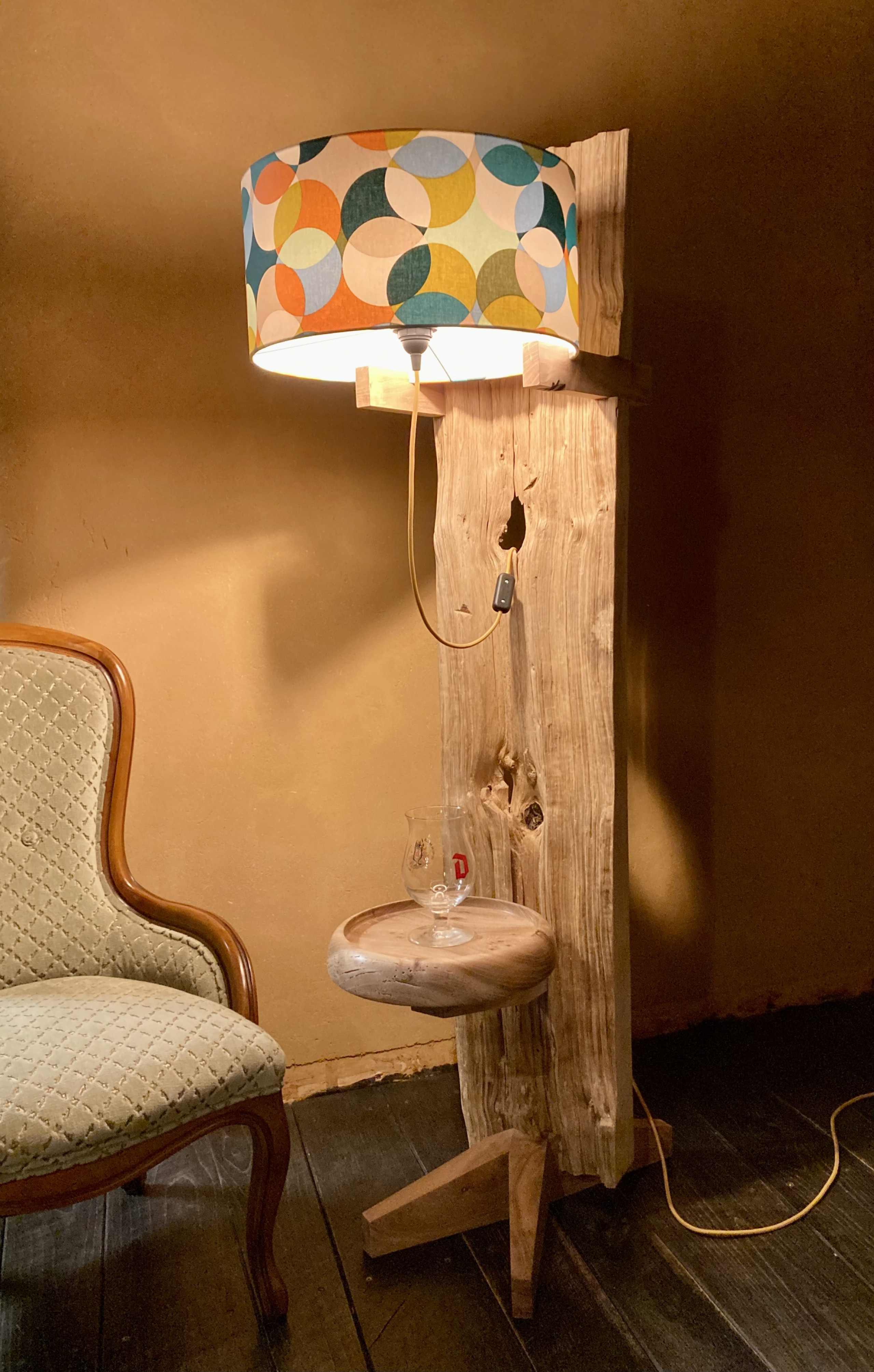 Tête de bois-créateur_Luminaire "brut de chêne"