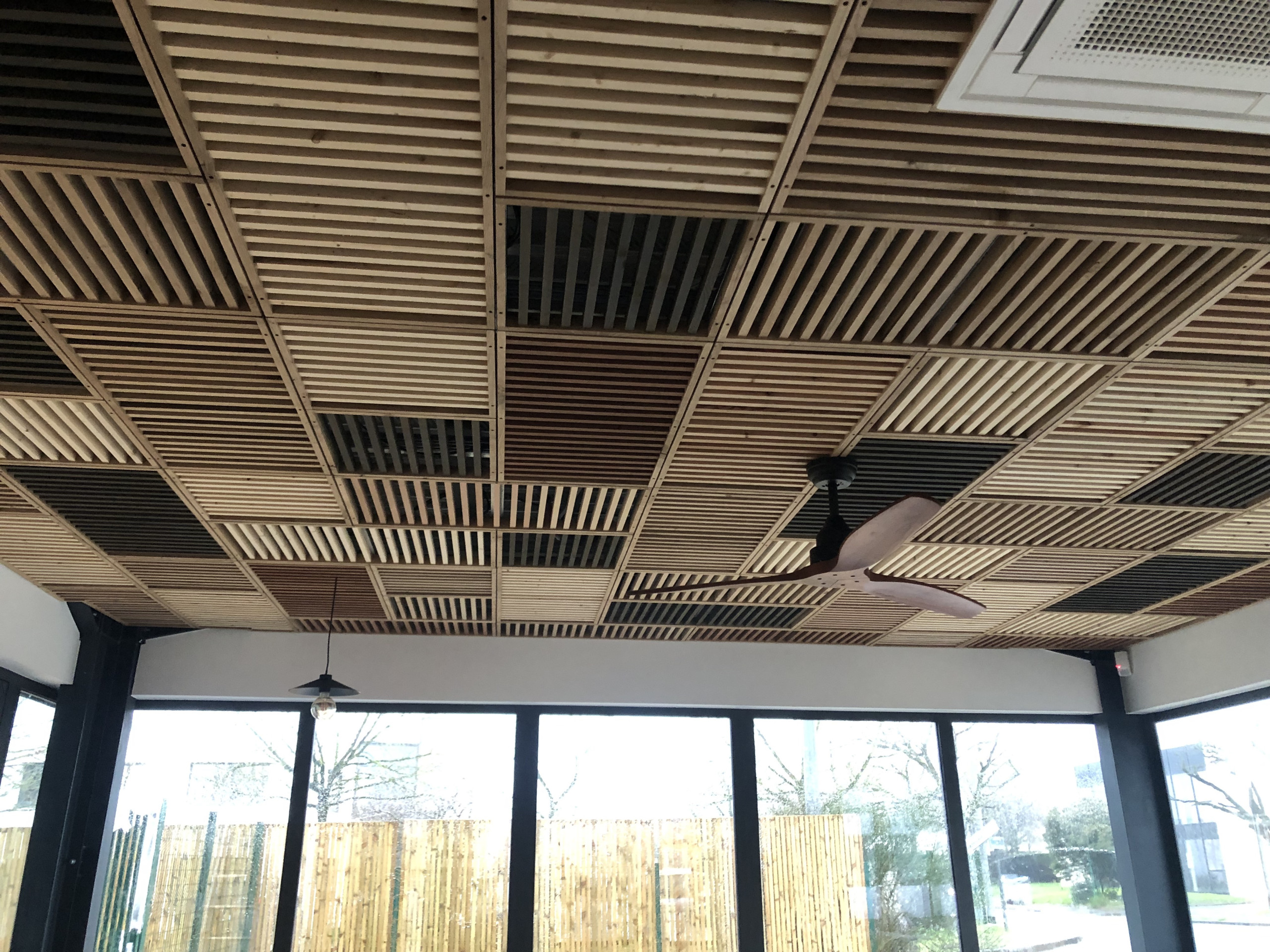 cuba coworking - faux plafond